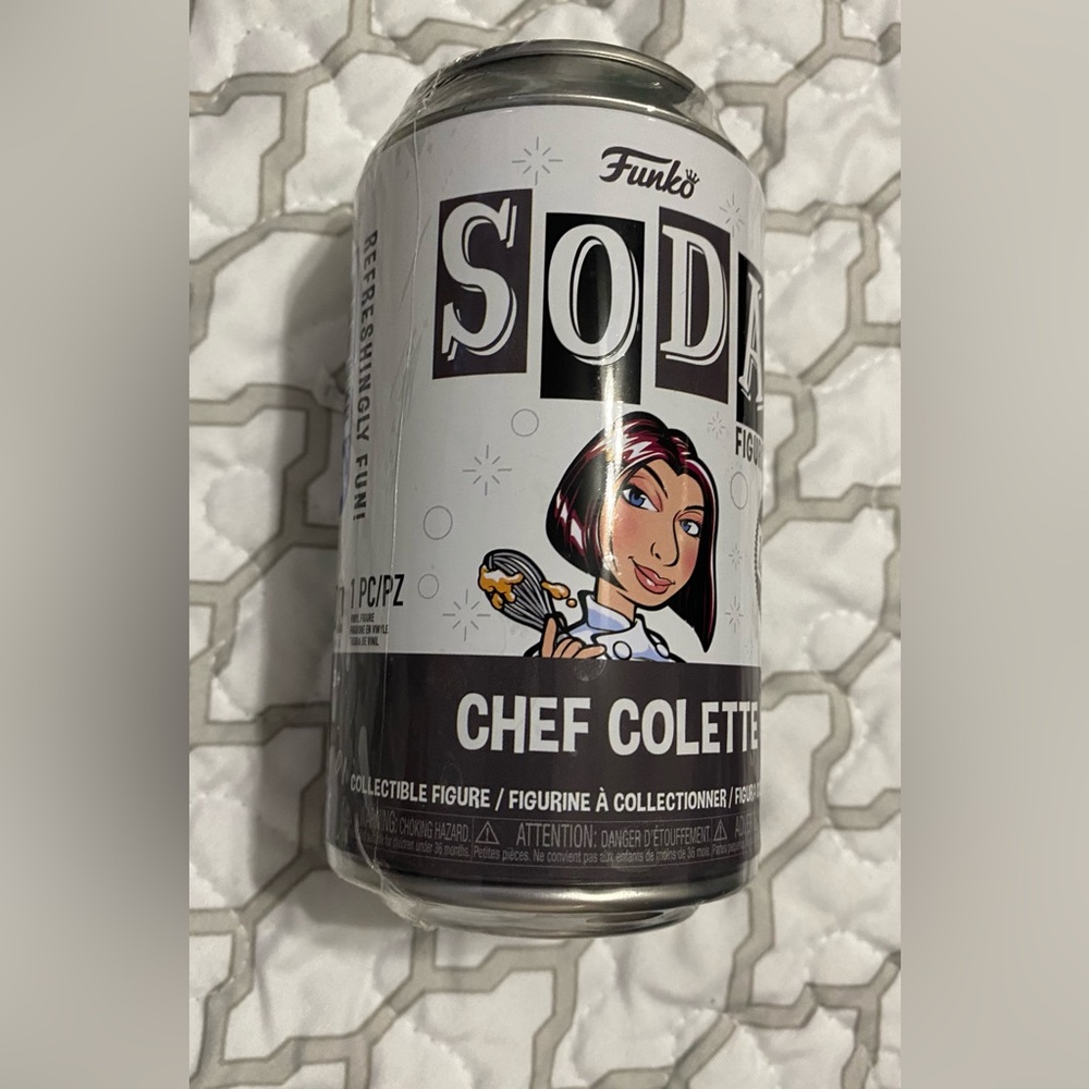 NEW EXCLUSIVE LIMITED EDITION RATATOUILLE CHEF COLLETTE VINYL SODA SEALED CAN